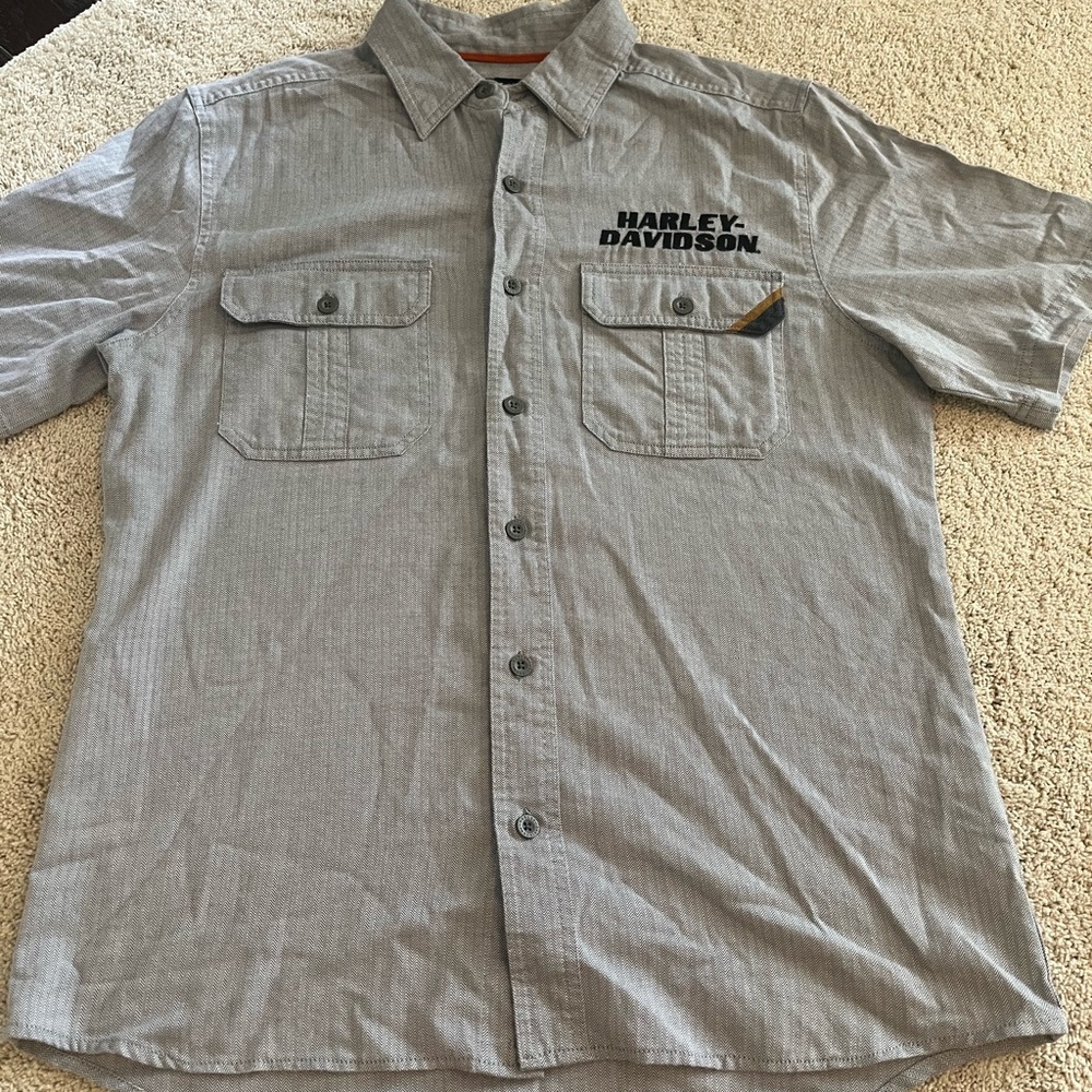 Men’s Harley Davidson button up shirt